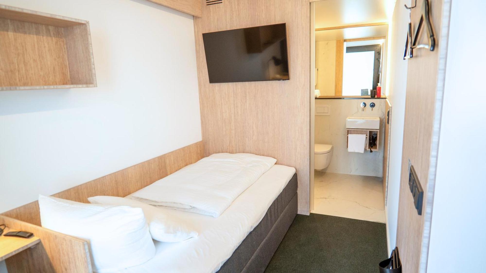 Tin Inn - Heinsberg - Das Hotel Aus Hochwertig Ausgebauten Ueberseecontainern Exteriér fotografie